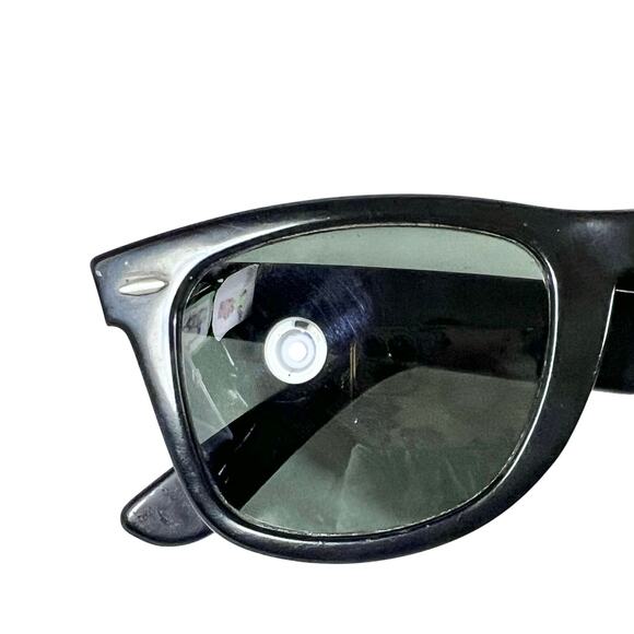 Ray-Ban Wayfarer Matte Black Gradient Graphite Polarized Used For Parts - Picture 8 of 16